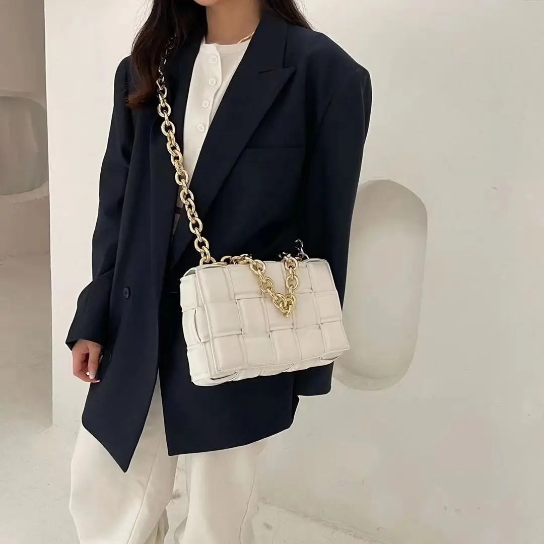 

Hand-woven bag 2021 new fashion handbag diagonal small square bag chain bag