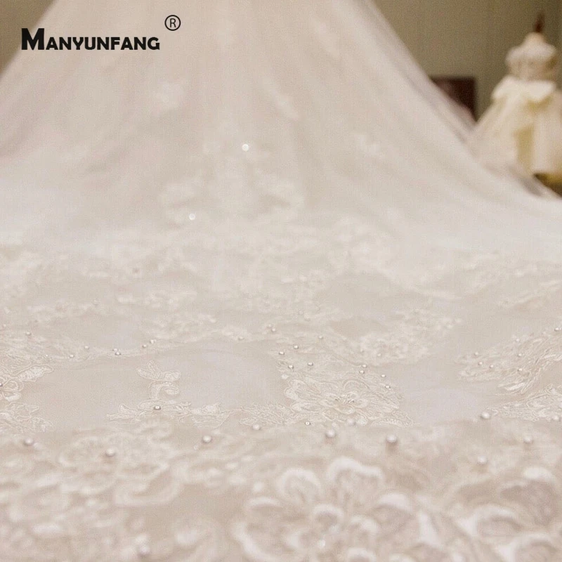 

Real Photo Off the Shoulder Embroidery Appliques Tulle Bridal Ball Gown Luxury Cathedral Train Zipper Boat Neck Wedding Dress