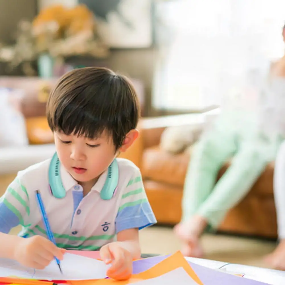 

Neck Fan Kids Bladeless Fan Rechargeable Portable Sports Children Neckband Air Lazy Wearable Fan Cooler Fans Mini Cooling G2T5