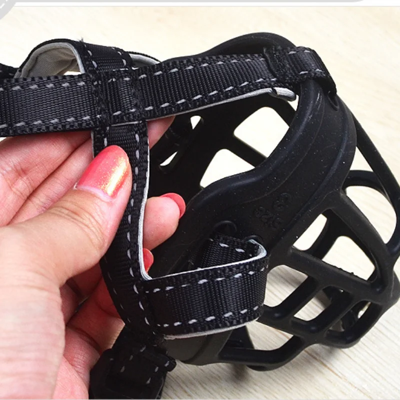 

Pet Breathable Mesh Anti-bite and Anti-call Muzzle