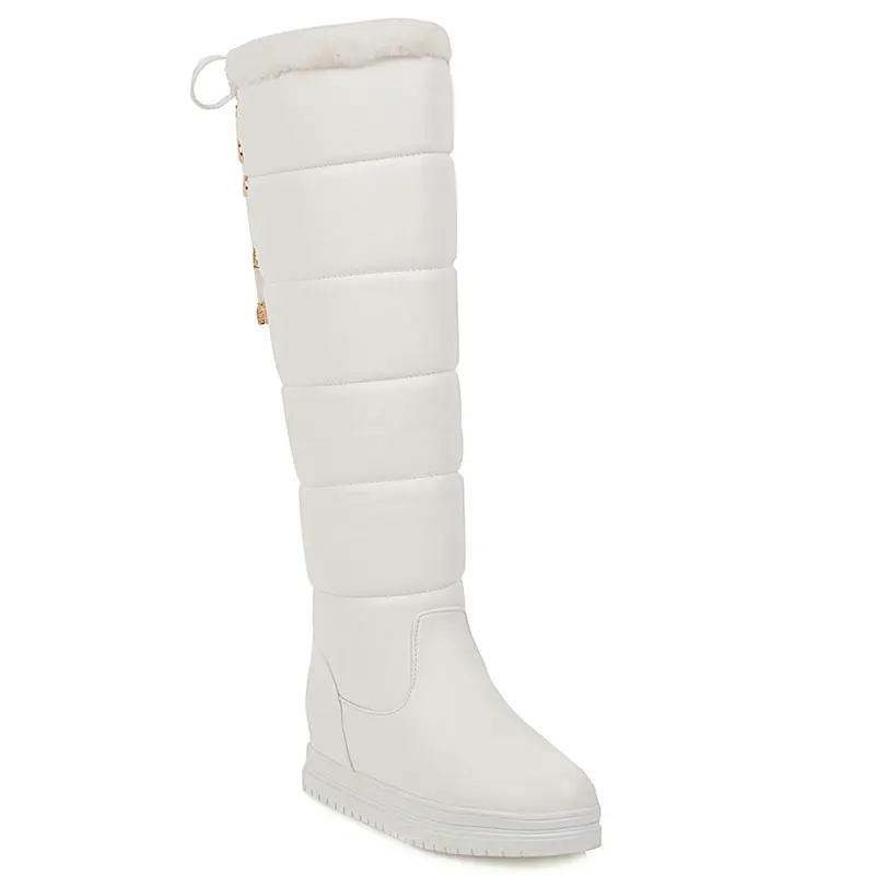 Женские теплые сапоги на шнуровке sgesвье черные и белые однотонные до колена