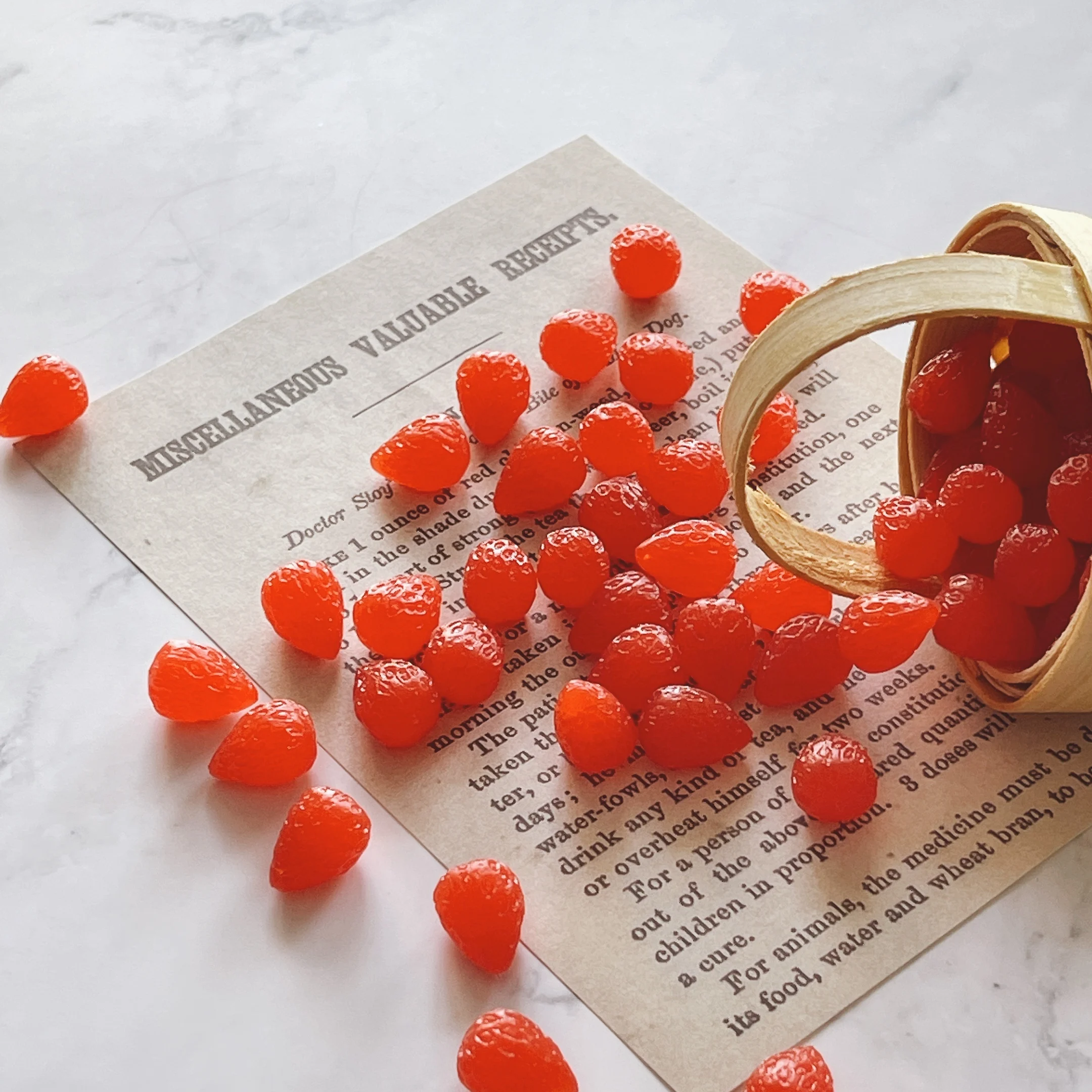 

100 шт./лот ПВХ Мини искусственная клубника имитация фруктов искусственная еда японские деко детали DIY милые украшения дома подарки