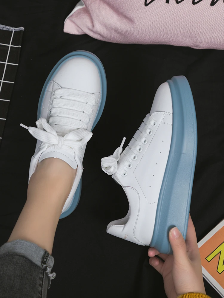 Женские повседневные кроссовки на платформе белые осенние для отдыха Уличная