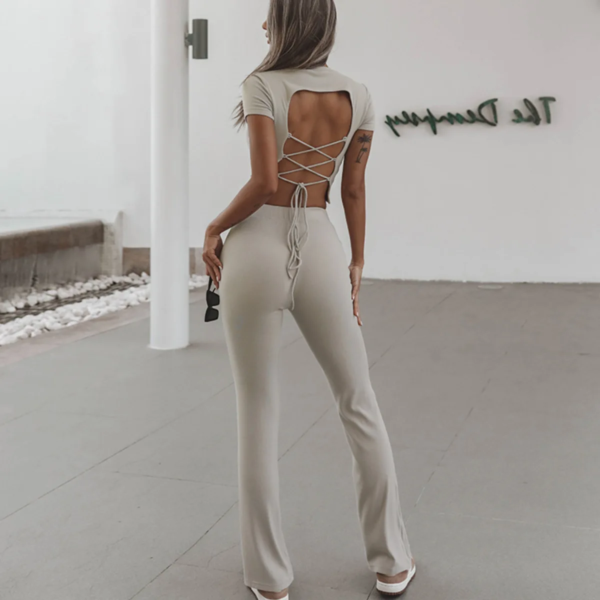 

Summer new round neck slim casual sports suit women's summer 2-piece halter strap top high waist pants