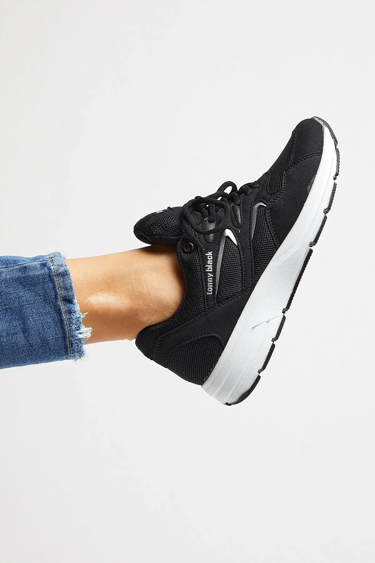 

Men's Black Sneaker TONNY BLACK Walking Shoes Running And Casual Sports Shoes Sturdy And Flexible All Seasons Useful
