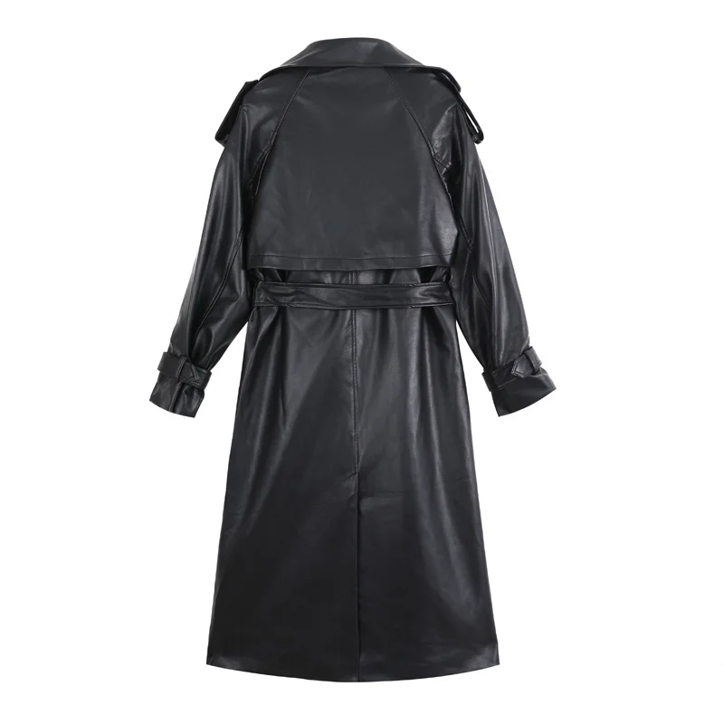 

Coats & Jackets
