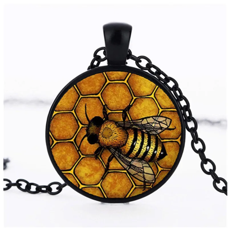 

Queen Bee animal Photo Cabochon Glass Chain Necklace,Charm Creative Women Pendants Fashion Jewelry Accessory,Friend Gifts