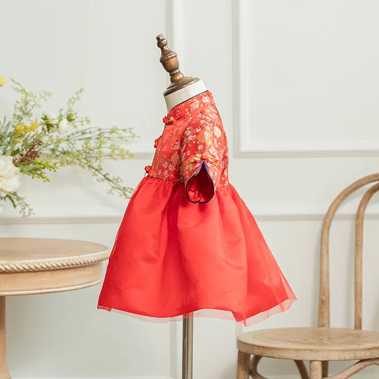 Детские новогодние наряды с вышивкой