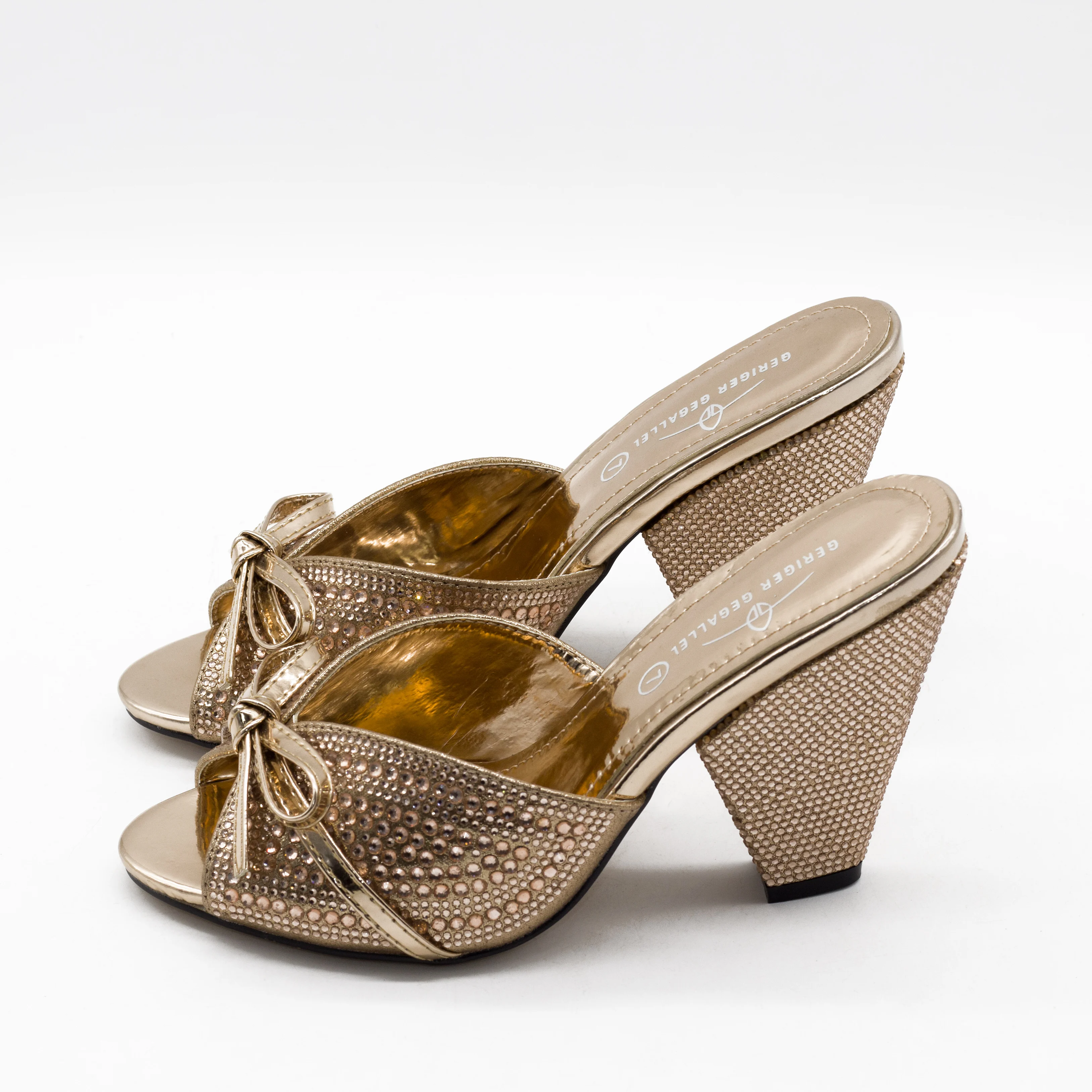 

Promotional price lady sandals