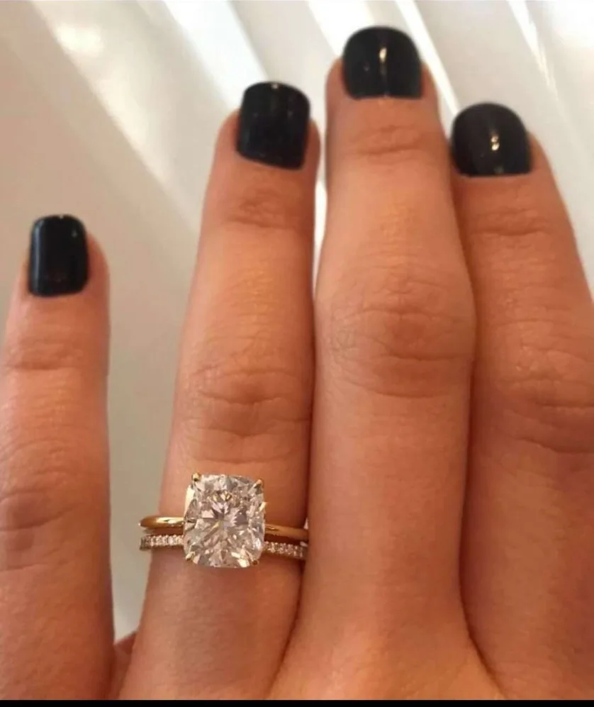 

Customized items Classic Moissanit ring Brilliant Cut jewelry .Wedding ring Engagement 585 wedding ring and engagement