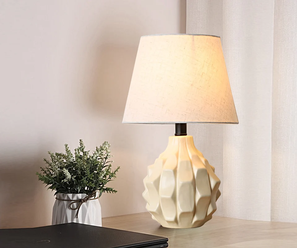 Американская Настольная лампа для спальни, гостиной, прикроватной тумбочке, отеля, офиса, кабинета, Современная декоративная керамическая кофейная настольная лампа