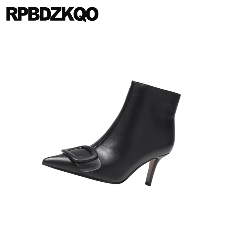 С боковой молнией сапоги на ремешках Цвет Черный Сезон осень 2021 Ботильоны