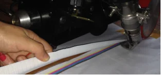 1300 Вт Высокоэффективная малая автоматическая сварочная машина для