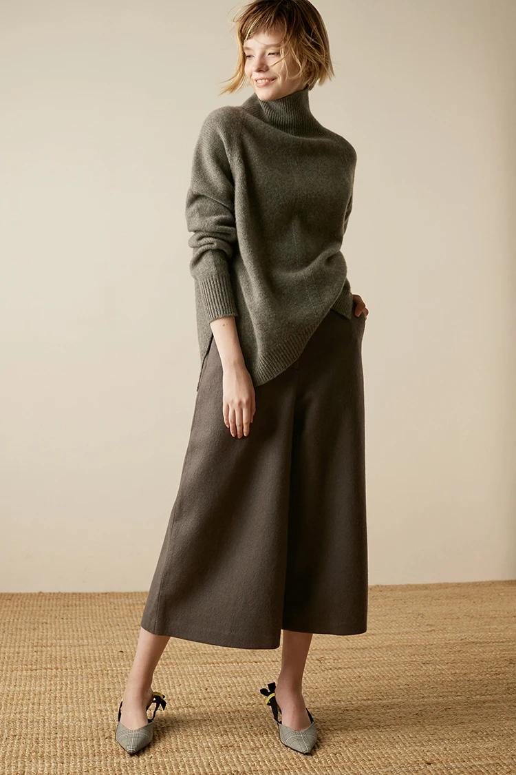 2019Cashmere sweater female high collar pullover loose large size women's short side split fork sweater simple bottoming sweater