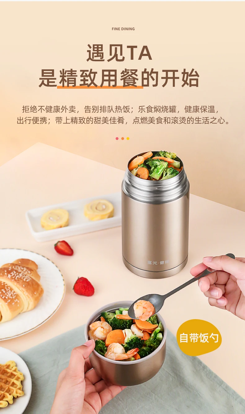 

Kitchen,Dining & Bar