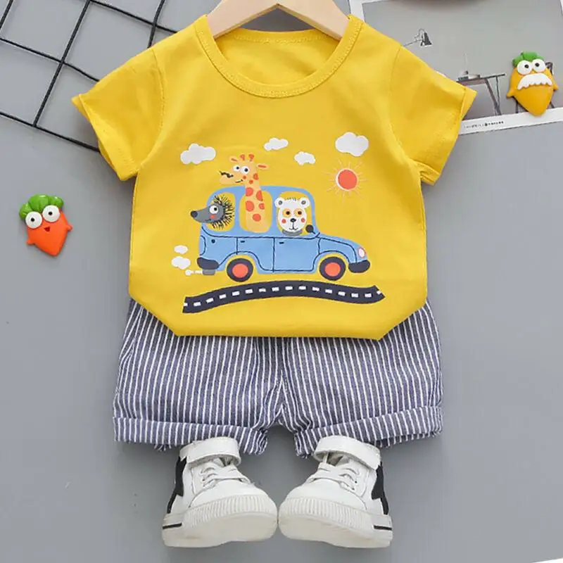 

Cute Boy Girl Cartoon Printed Short Sleeve Tops and Pants Suit Color Outfits