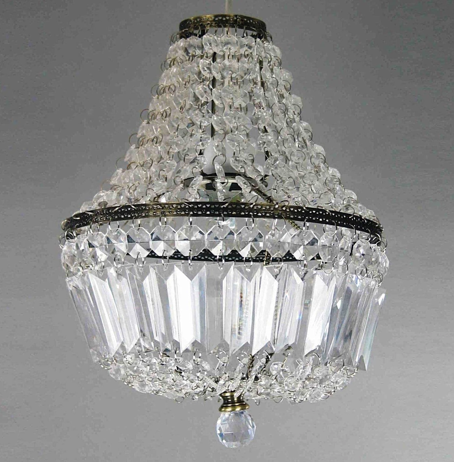 Акриловая люстра в классическом винтажном стиле элегантный потолочный