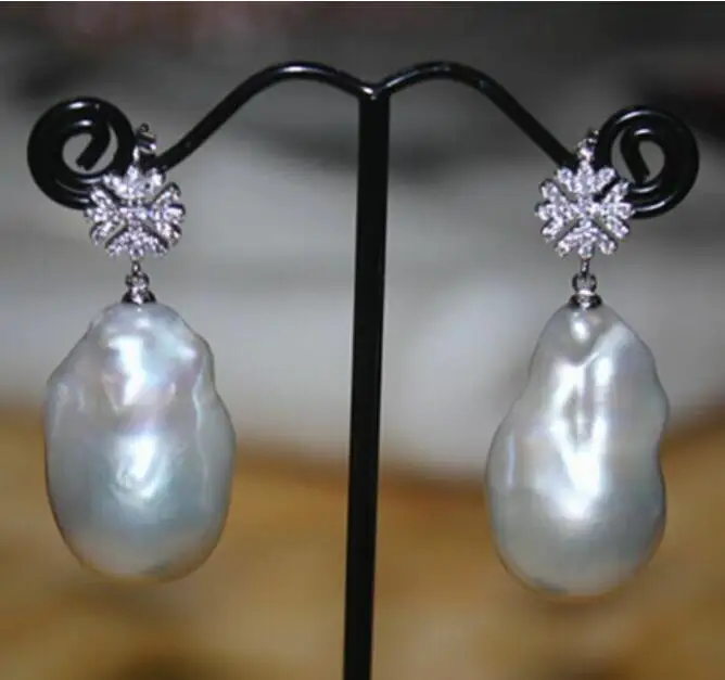 Очаровательные серьги-подвески с белым жемчугом ЮЖНОГО МОРЯ 20-25 мм серебряные |