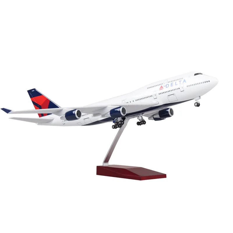 

Модель самолета 47cm1:150 Delta, Боинг 747