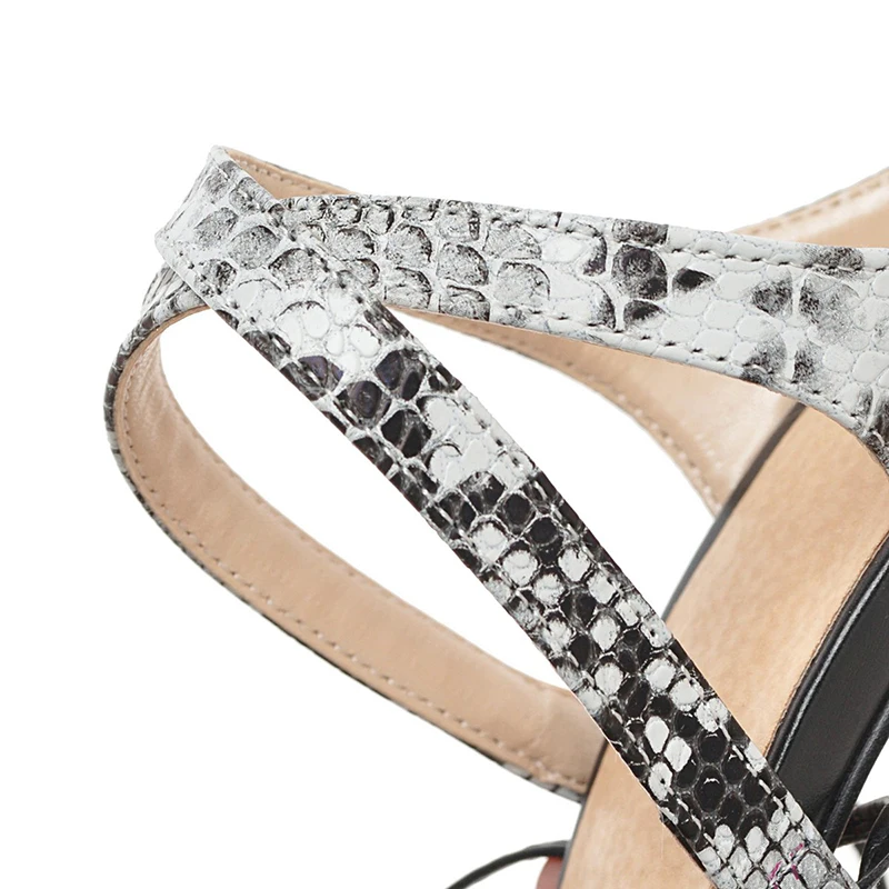 

Women Ankle Strap Sandals Gladiator Snake Thin heel Fashion Pointed toe Ladies Fashion shoes 2019 New Women Tassel Sandals