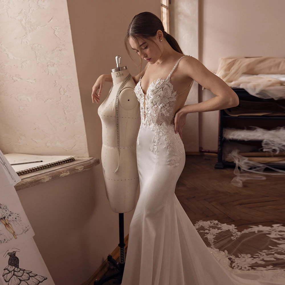 

Backless Wedding Dress 2021 Spaghetti Straps Sweetheart satin Mermaid Embroidery Bridal Gowns