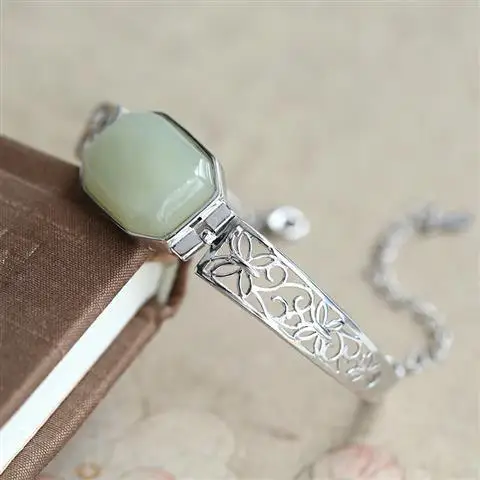 

Hetian Jade Bracelet Female Pattern Edge Elegant Square Plate Sterling Silver Hollow High-Grade Simple Opening Antique Bracelet