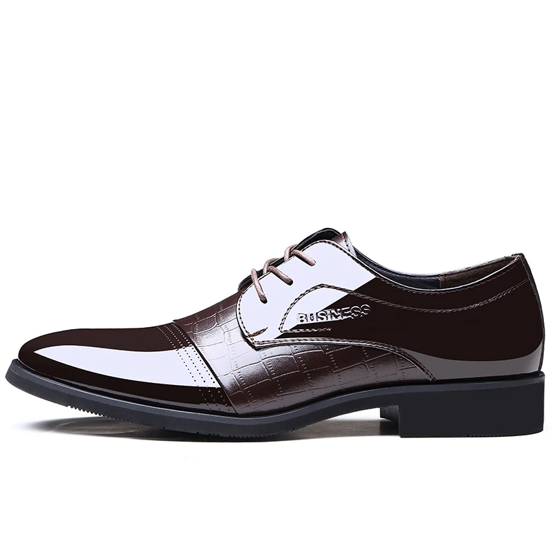 Мужские Лакированная кожа официальная обувь в стиле дерби с острым носком Elegantes