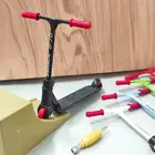 Скутер для пальца фингерборд с двумя колесами, рандомные инструменты и аксессуары для пальцев, мини скейтборд, игрушка для пальцев