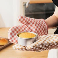 2pcs hot oven mitts baking anti hot gloves pad oven microwave insulation cotton thickened gloves mat baking kitchen tools