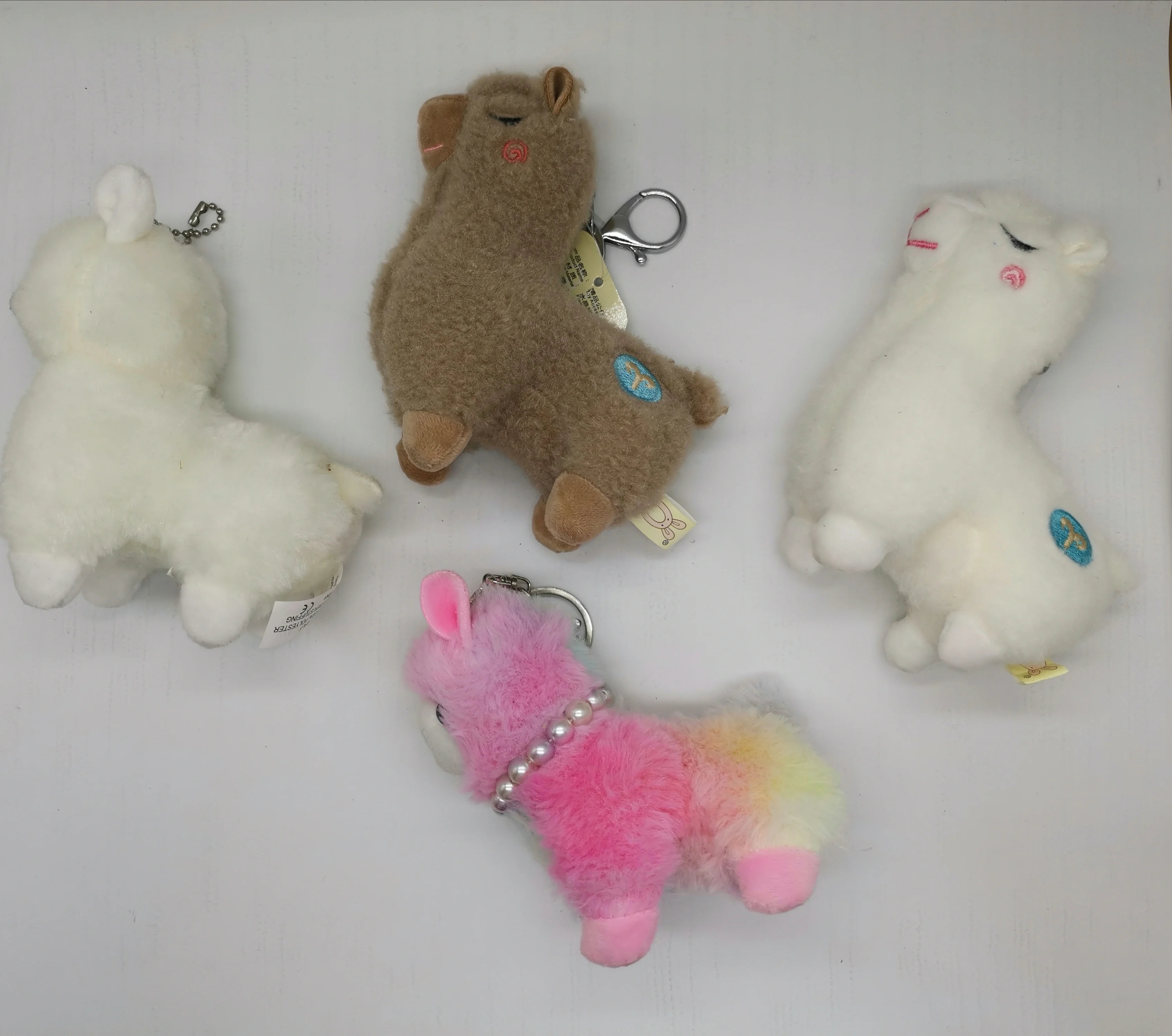 

2020 Cute Mini Alpaca Wool Key Chain Small Sheep Doll Pendant Keychain Child Gift Backpack Car Accessories Keyring