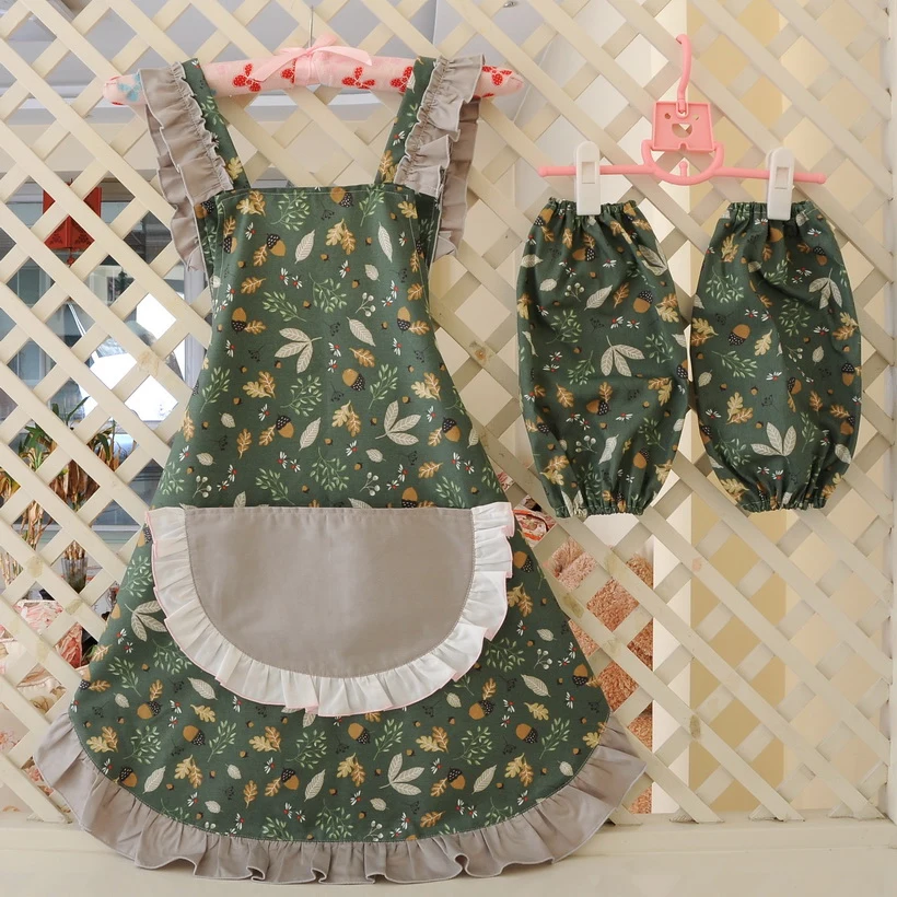 

Cute Bib Apron for woman home kitchen apron Korean wave lace apron Cooking Kitchen Restaurant Bib Apron With Pocket