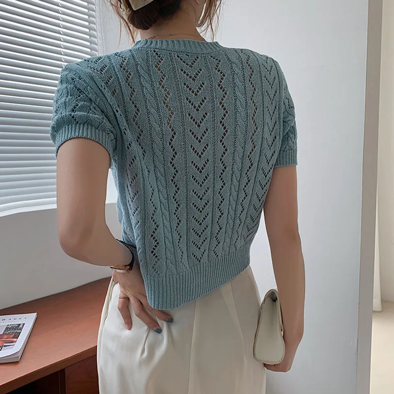 

Chic V-neck Knitted Cropped Tops T-Shirts Girls Pink Single Breasted Hollow Out Women Summer Cardigans Short Sleeve Tees