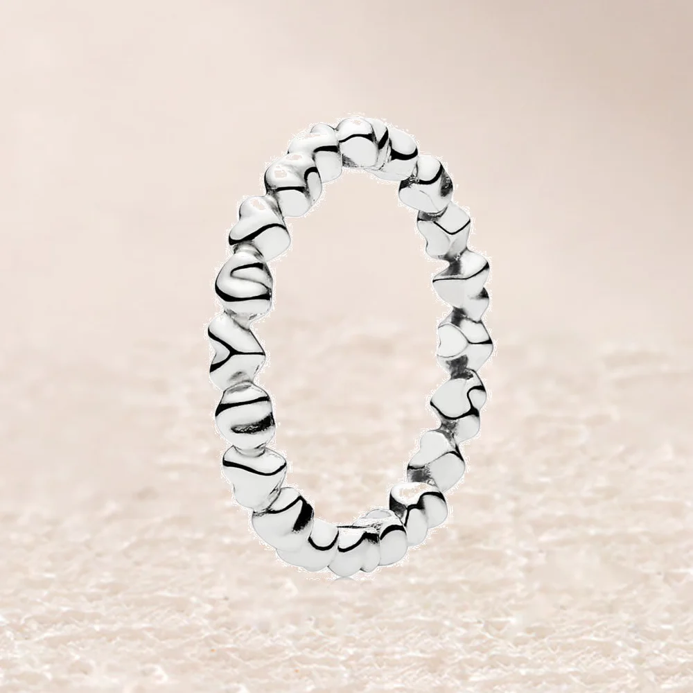 

190837 CHAIN OF HEARTS RING