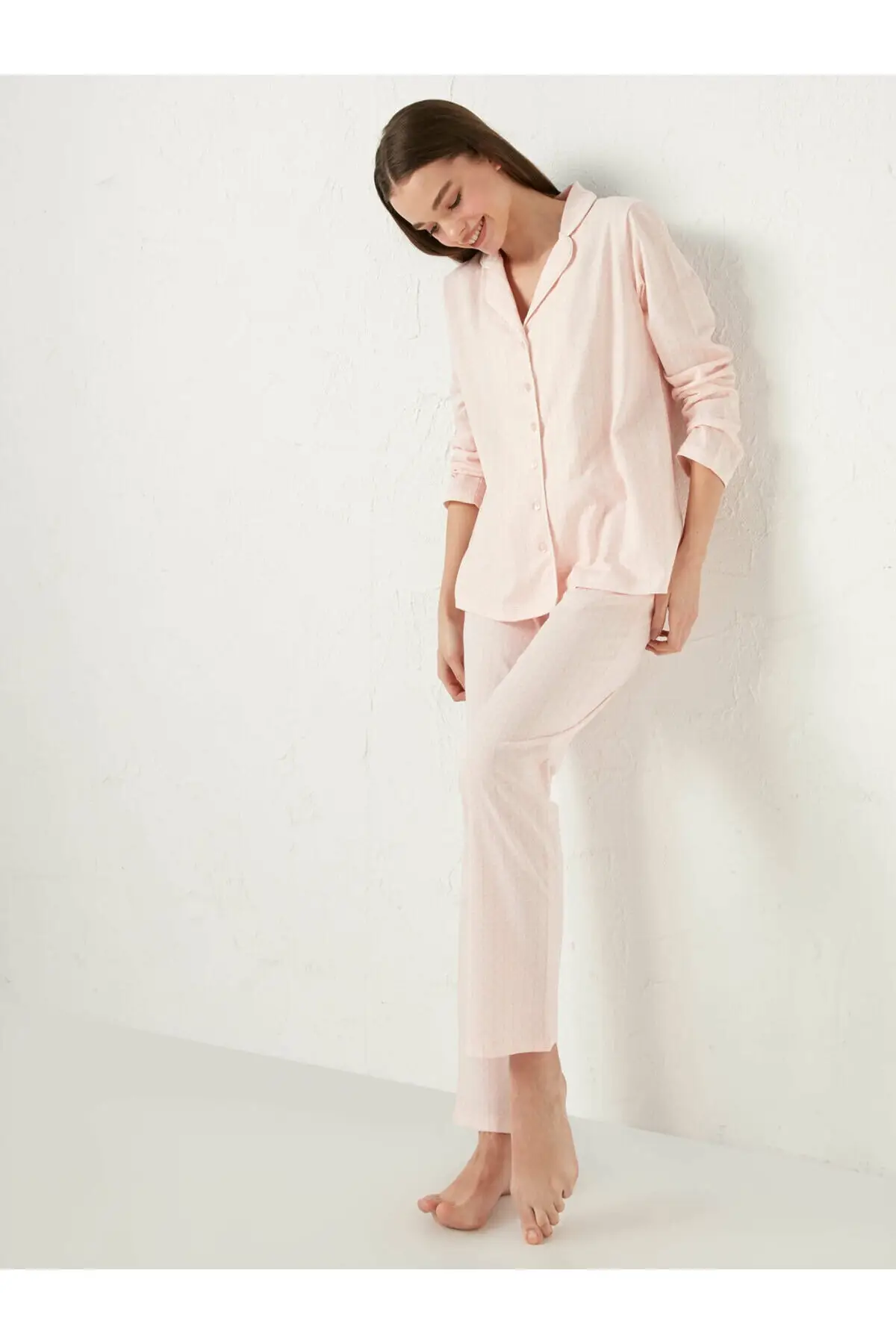 

Women's Pink Pajamas Suit