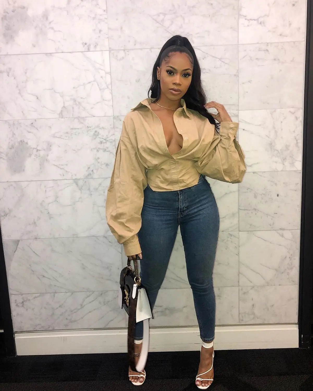 

Explosion style ladies fashion slim lapel temperament sexy solid color lantern sleeve ladies cardigan shirt