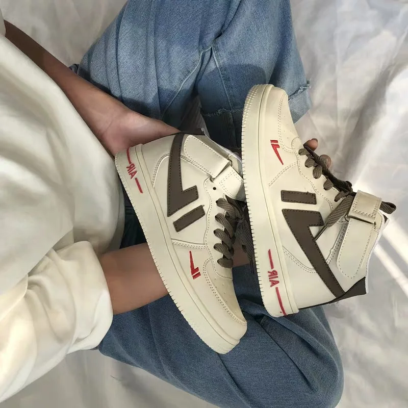 

New Designer Shoes Men Fashion Breathable Casual Shoes White Shoes Classic Wear Resitant Men gym shoes men boots fashion casual