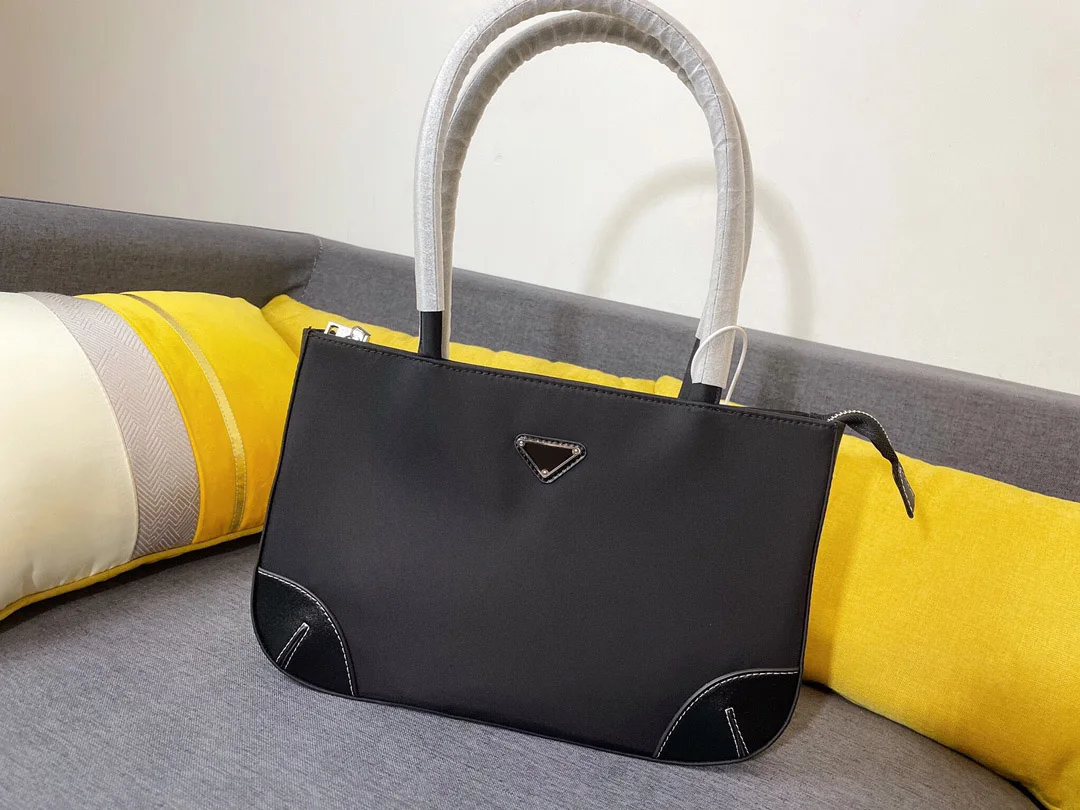 

Luxury Design Women's bag Female bag 2021 women's brand Shoulder bag Handbag Middle bag Underarm bag Large Capacity bag Latest