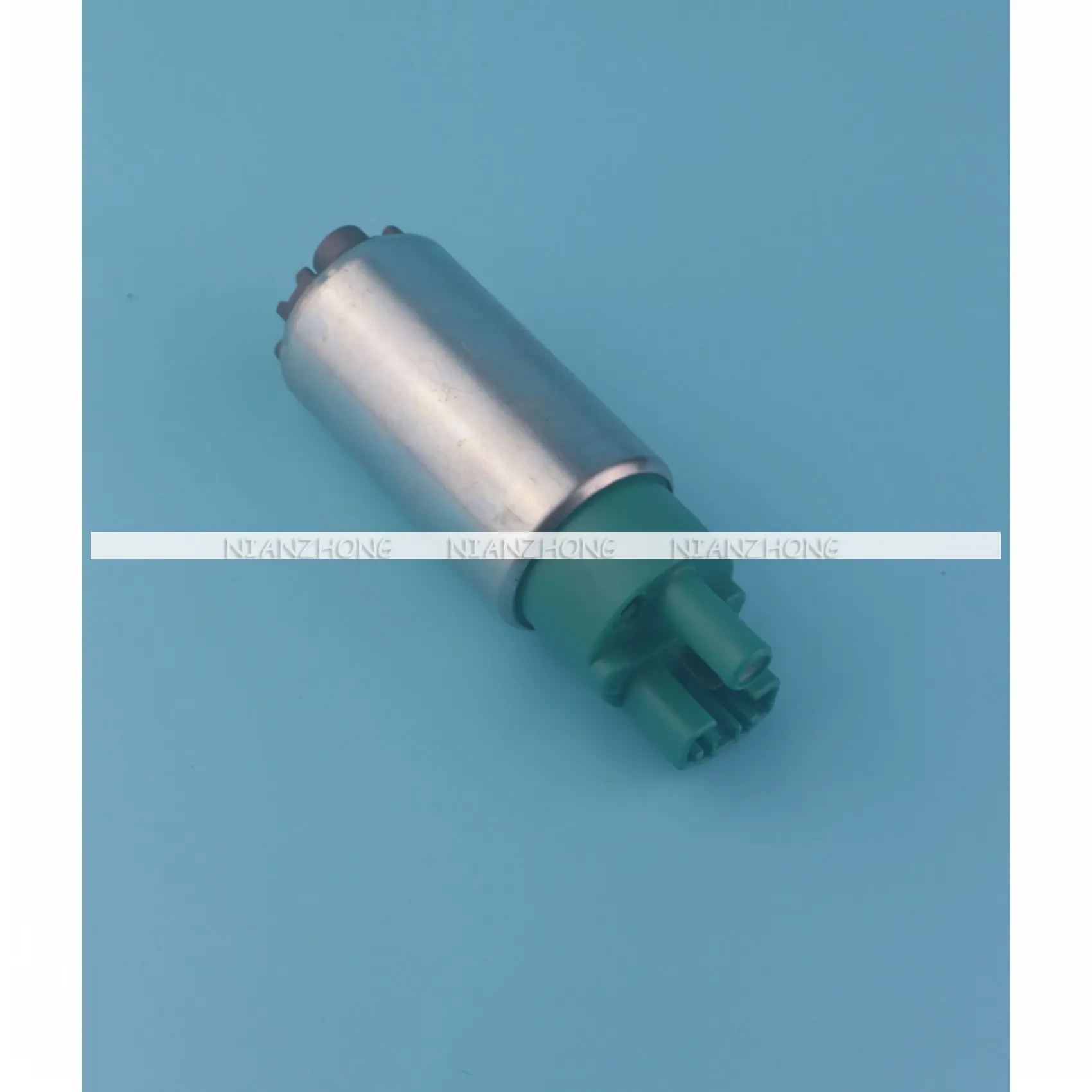 Качественный Электрический топливный насос с сетчатым фильтром подходит для Mazda