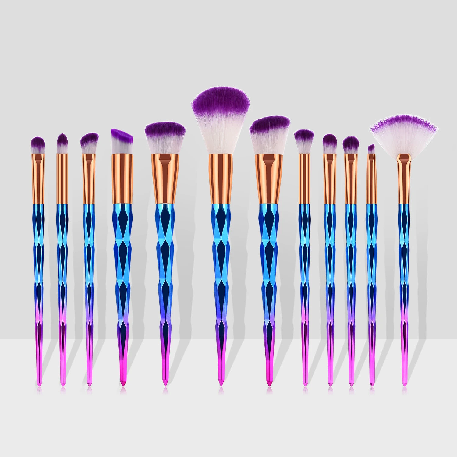 

12pcs Makeup Brushes Cosmetic Powder EyeShadow Eyelash Shading C Foundation Blush Mermaid Crystal Brush Tool Set Kit Maquiagem