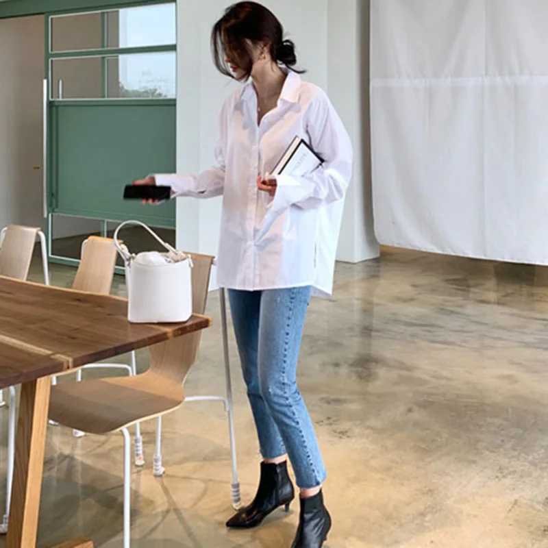 

LANMREM Women White Single Breasted Slit Big Size Blouse New Lapel Long Sleeve Loose Fit Shirt Fashion Spring Autumn 2021 2F0082