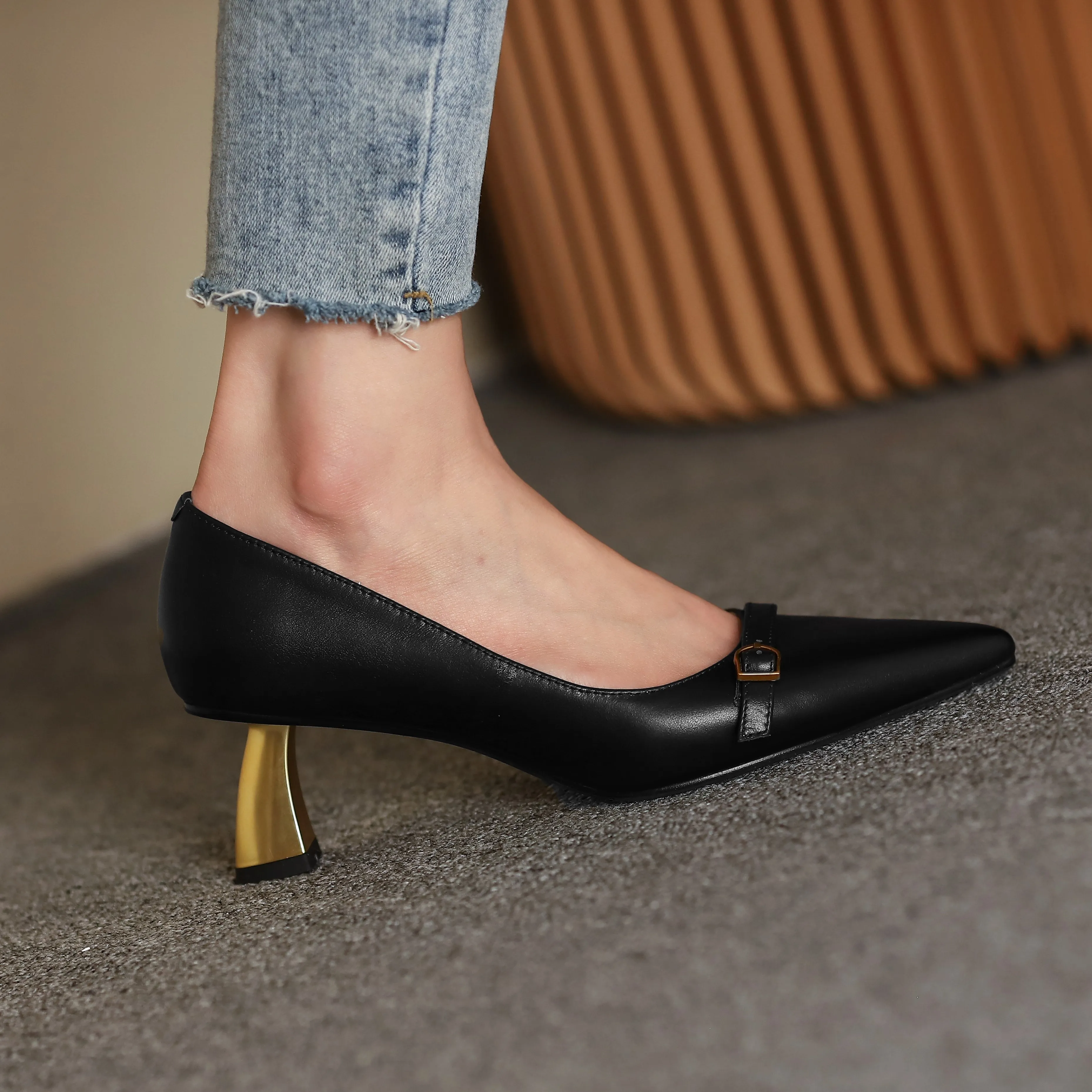 

2020 spring and summer new all-match fashion temperament high heels female profiled heel shallow pointed toe single shoes X354