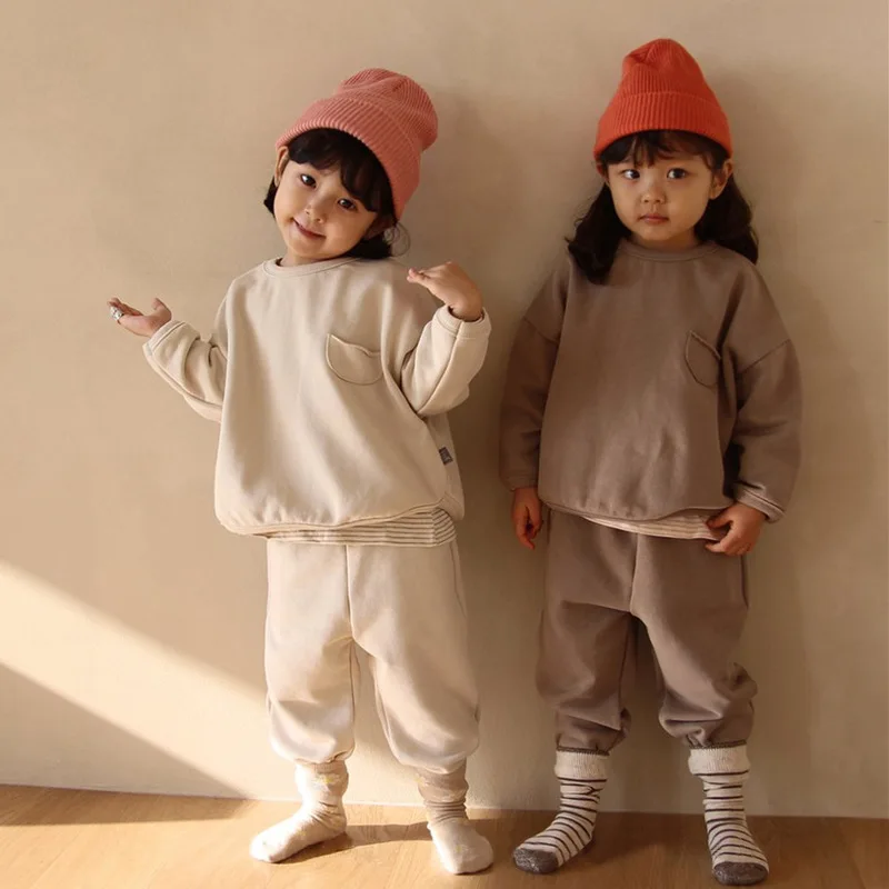 

New Korean Boys Girls Long Sleeve Solid Color Suit Autumn Children Cotton Sweatshirt and Pants Two Piece Sets