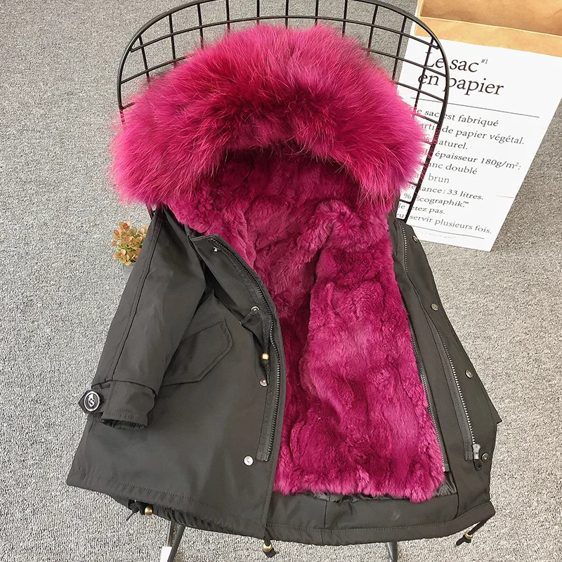 Black purple red fur Детское пальто коллекция года, модное зимнее пальто с натуральным мехом теплая парка с воротником из меха енота для мальчиков и девочек детская куртка - Цвет: Black purple red fur