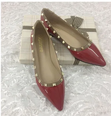 red patent Г., женская обувь для взрослых, новинка, большие размеры 40, 46, 34, черные, белые блестящие женские туфли на плоской подошве с острым носком и заклепками без шнуровки - Цвет: red patent