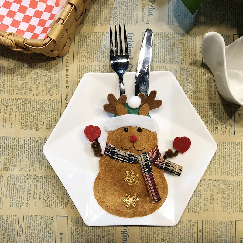 9 Style Silverware Cutlery Holders Santa Clause Snowman Elk Fork Knife Pockets Dinner Table Decor Christmas Decorations for Home - Цвет: deer 2