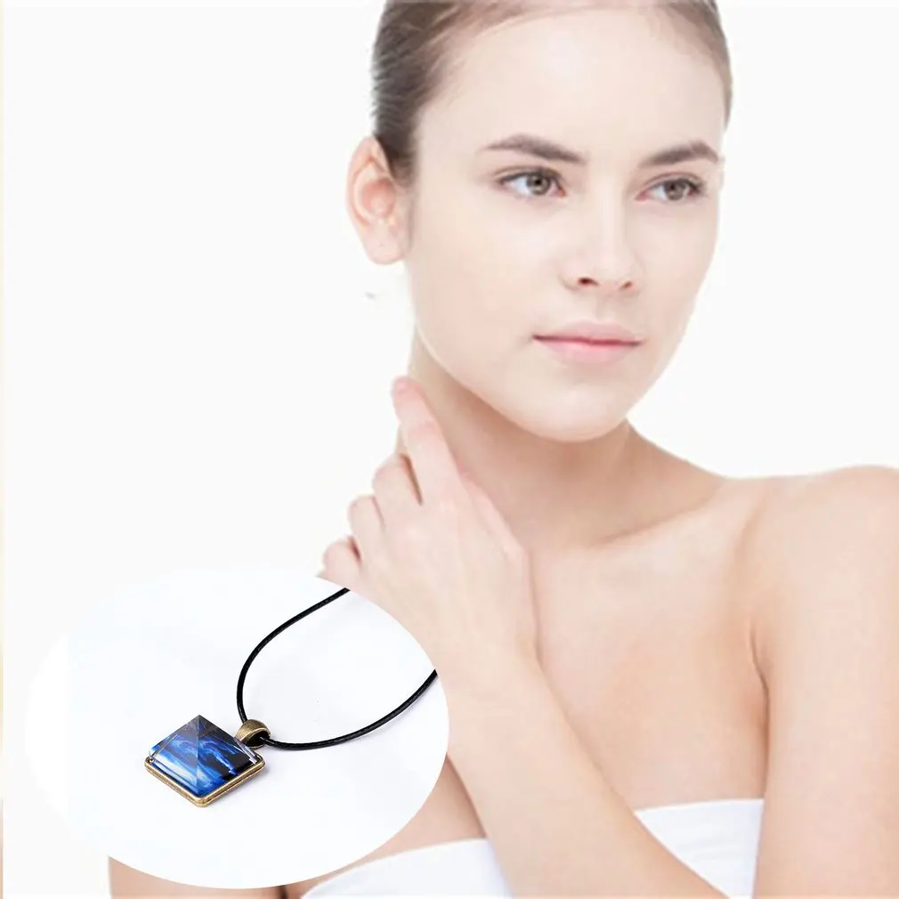 

Luminous Star Series Necklace Crystal Pyramid Triangle Geometric Pendant Galaxy Star Dust Starry Night Glow in the Darkness Chic