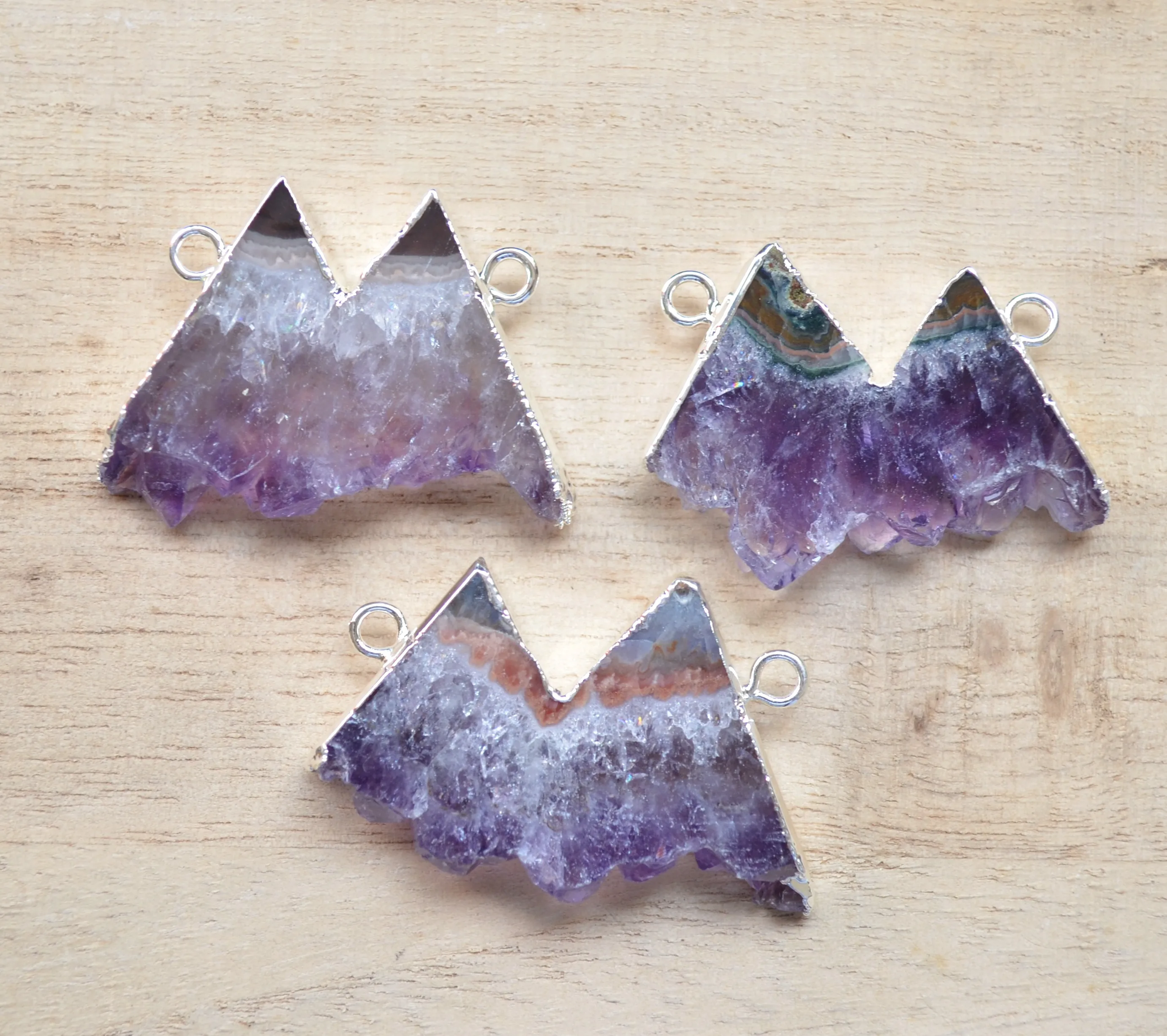 

Nature amethysts pendants ,purple crystal with silvery plating pendant ,nature agates pendant