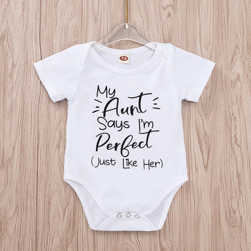 Белый комбинезон Tiny Cottons Лето 2019 с надписью "Моя тетя говорит, что я идеальный" Новорожденный боди для малышей тетя одежда.