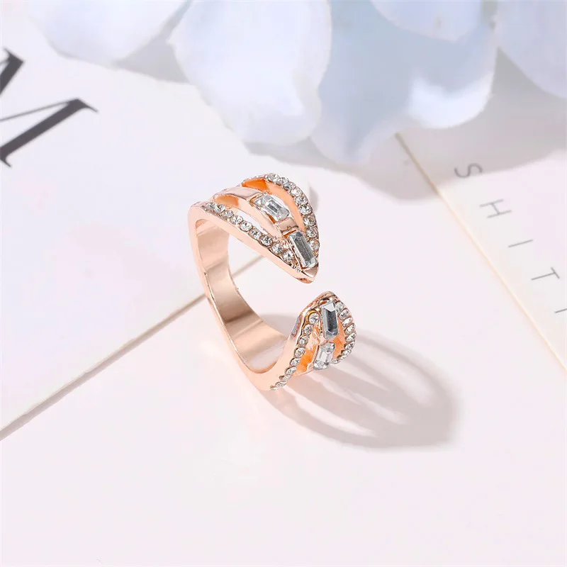 Модные циркониевые кольца со стрелками женское темпераментное простое открытое