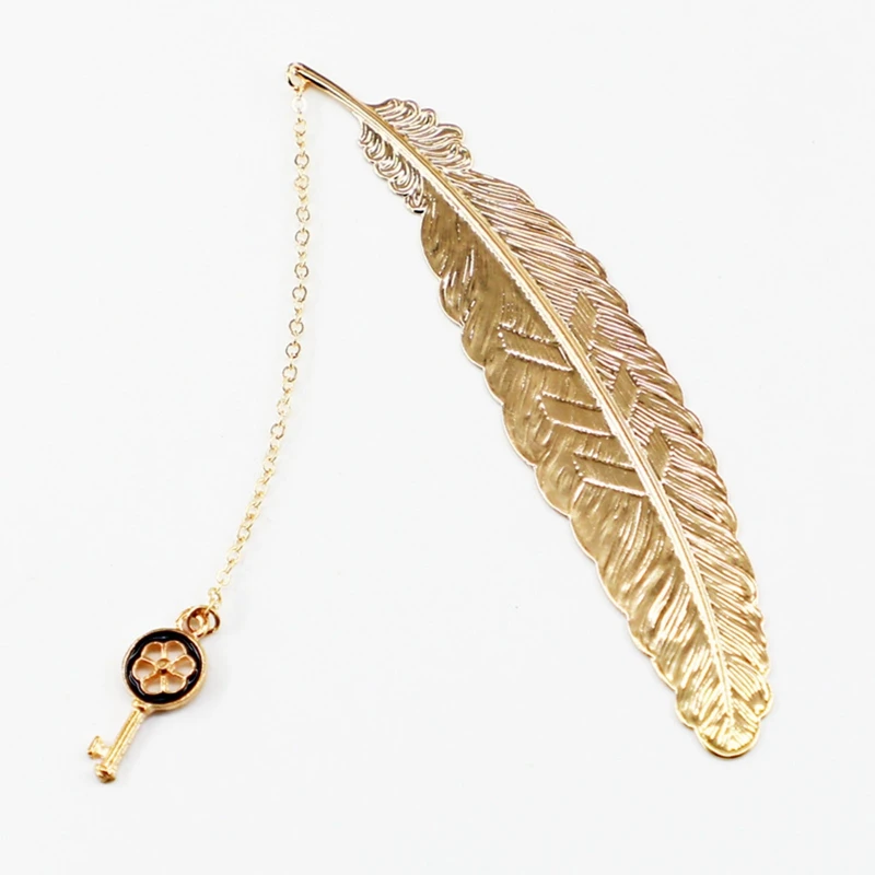 

1 Pcs Retro Metal Feather Bookmark Creative Key SeaShell Pendant Book Mark Christmas Gift School Stationery Supplies